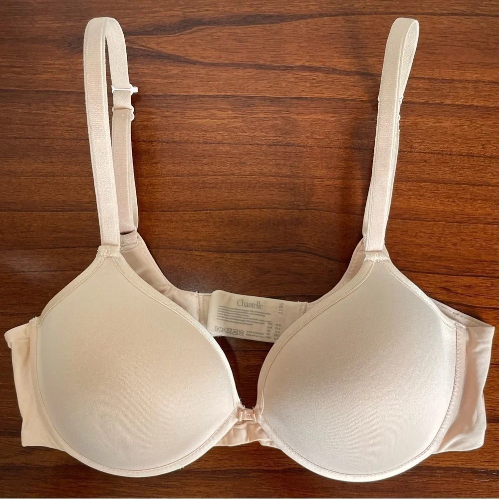 Chantelle Modern Invisible Smooth Custom Fit Plunge Bra, Nude Blush, 32D - Picture 2 of 6